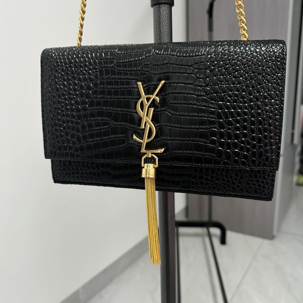 Yves Saint Laurent Black shoulder bag